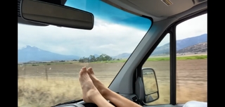 Jessica Alba feet photo thumbnail