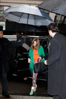 Jessica Alba feet photo thumbnail