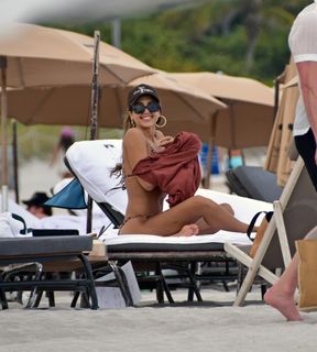 Jessica Alba feet photo 16