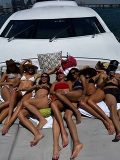 Jessica Alba feet photo 10