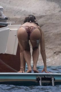 Jessica Alba feet photo 9