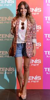 Jessica Athayde feet photo 11