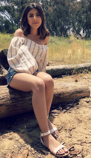 Jessica Awadis feet photo thumbnail