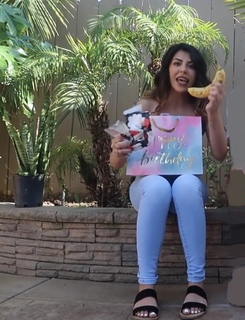Jessica Awadis feet photo thumbnail
