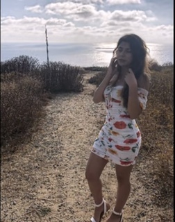 Jessica Awadis feet photo thumbnail