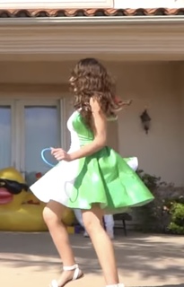 Jessica Awadis feet photo thumbnail