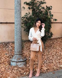 Jessica Awadis feet photo thumbnail