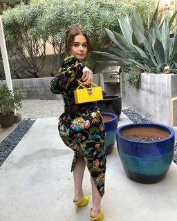 Jessica Barden feet photo thumbnail