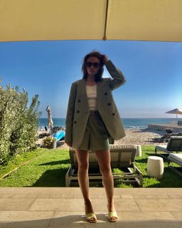 Jessica Barden feet photo thumbnail