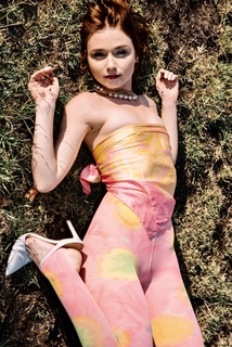 Jessica Barden feet photo thumbnail