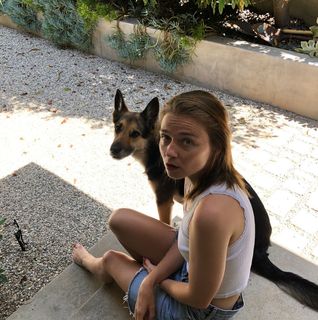 Jessica Barden feet photo thumbnail