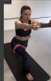 Jessica Barden feet photo thumbnail