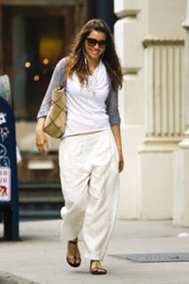 Jessica Biel feet photo thumbnail