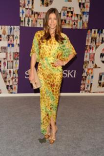 Jessica Biel feet photo thumbnail
