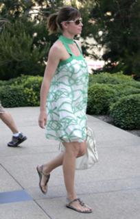 Jessica Biel feet photo thumbnail