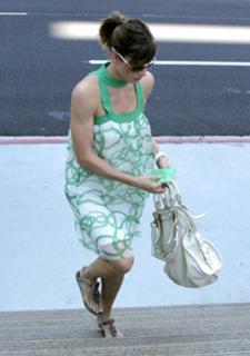 Jessica Biel feet photo thumbnail