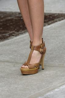 Jessica Biel feet photo thumbnail