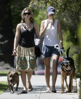 Jessica Biel feet photo thumbnail