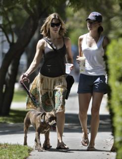 Jessica Biel feet photo thumbnail