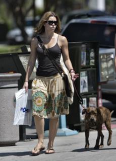 Jessica Biel feet photo thumbnail