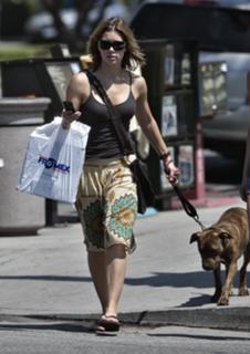 Jessica Biel feet photo thumbnail