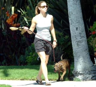 Jessica Biel feet photo thumbnail