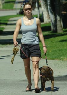 Jessica Biel feet photo thumbnail
