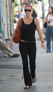 Jessica Biel feet photo thumbnail