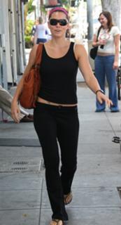 Jessica Biel feet photo thumbnail