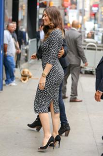 Jessica Biel feet photo thumbnail