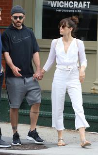 Jessica Biel feet photo thumbnail