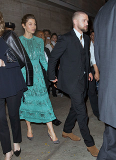 Jessica Biel feet photo thumbnail
