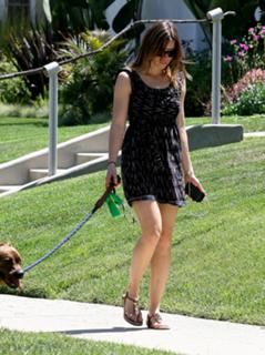 Jessica Biel feet photo thumbnail