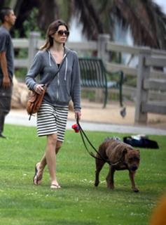 Jessica Biel feet photo thumbnail