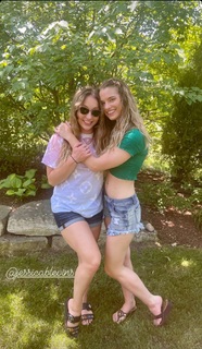 Jessica Blevins feet photo 10