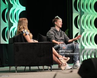 Jessica Blevins feet photo 9