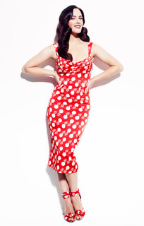 Jessica Brown Findlay feet photo thumbnail