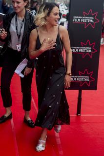 Jessica Brown Findlay feet photo thumbnail