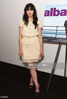 Jessica Brown Findlay feet photo thumbnail