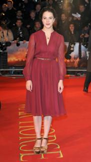 Jessica Brown Findlay feet photo thumbnail