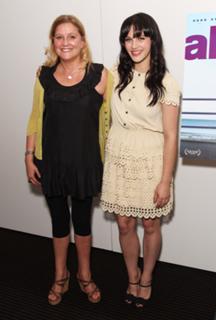 Jessica Brown Findlay feet photo thumbnail