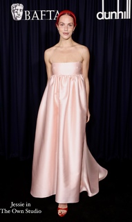 Jessica Brown Findlay feet photo thumbnail