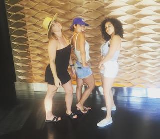 Jessica Camacho feet photo thumbnail