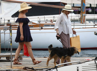 Jessica Capshaw feet photo thumbnail