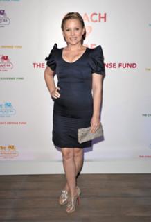 Jessica Capshaw feet photo thumbnail