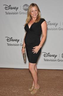 Jessica Capshaw feet photo thumbnail