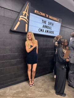 Jessica Capshaw feet photo thumbnail