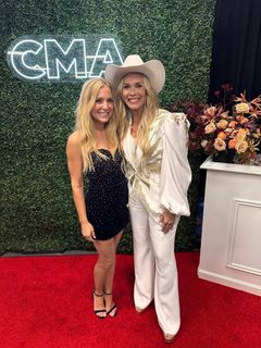 Jessica Capshaw feet photo thumbnail