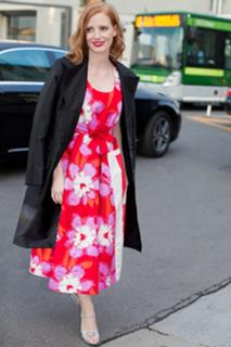 Jessica Chastain feet photo thumbnail