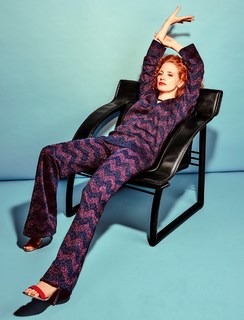 Jessica Chastain feet photo thumbnail